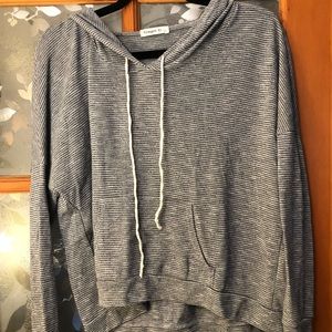 Loose long sleeve / sweatshirt